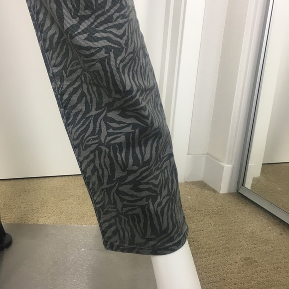 Ann Taylor gray zebra print jeans - Picture 4 of 4